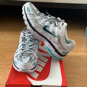 W Nike P-6000